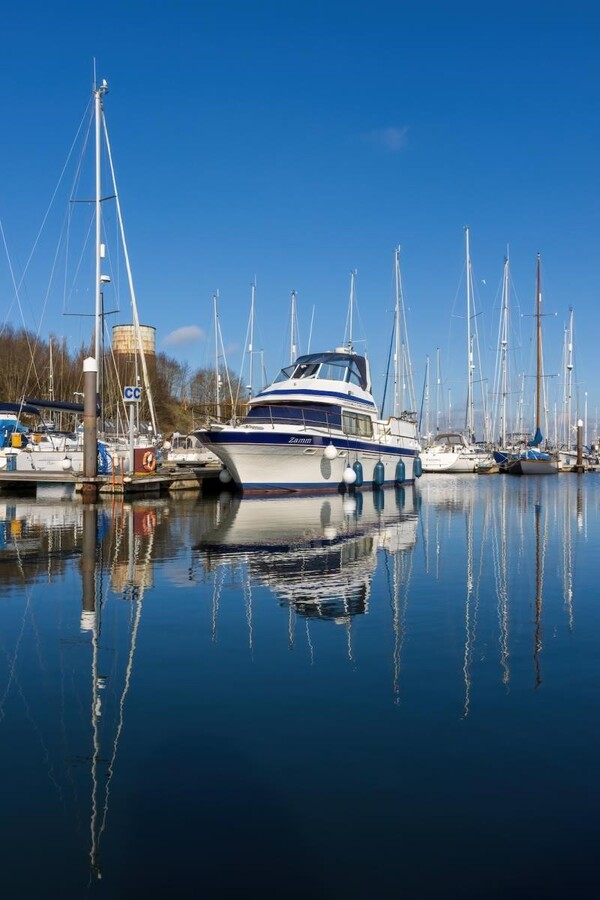 Midmorning At Shotley Marina - Pat Ainger